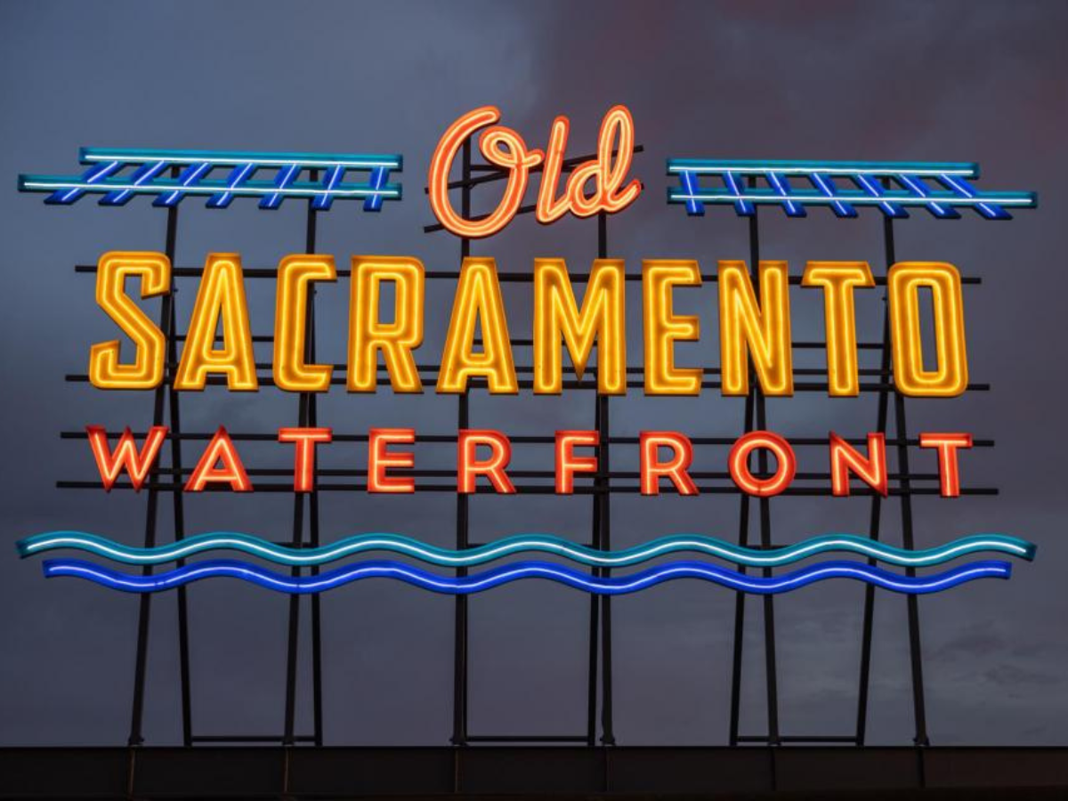 Old Sacramento neon sign