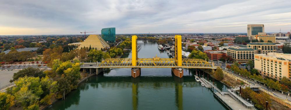 Sacramento skyline tower bridge