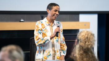 UC Davis Chancellor's wife, LeShelle May, speaks at the Women in Technology meetup at UC Tech