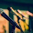 Microphone standing up